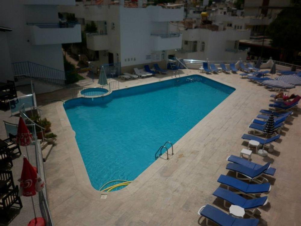 Ponz Hotel 3*