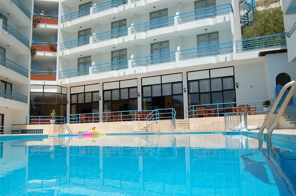 Ponz Hotel 3*
