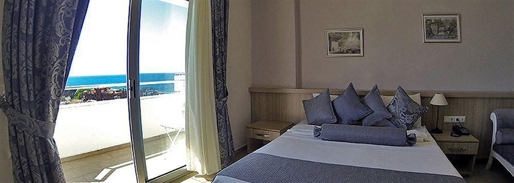 Hotel Ponz 3*