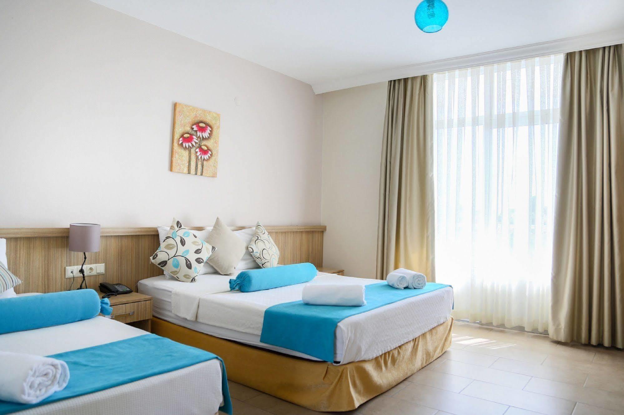 Ponz Hotel Kuşadası